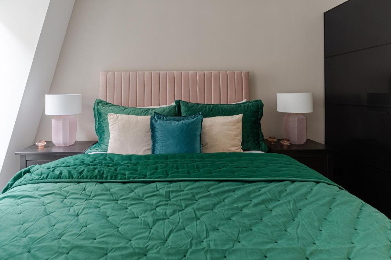 Explore The Most Exquisite West-End From A Harrods Family And Couple Home Londra Exterior foto